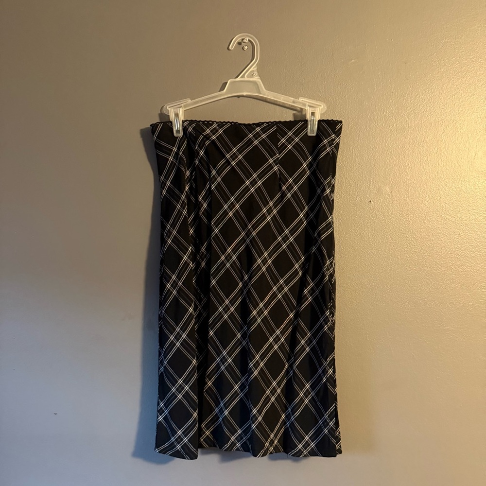 Aeropostale Black and White Checkered Skirt